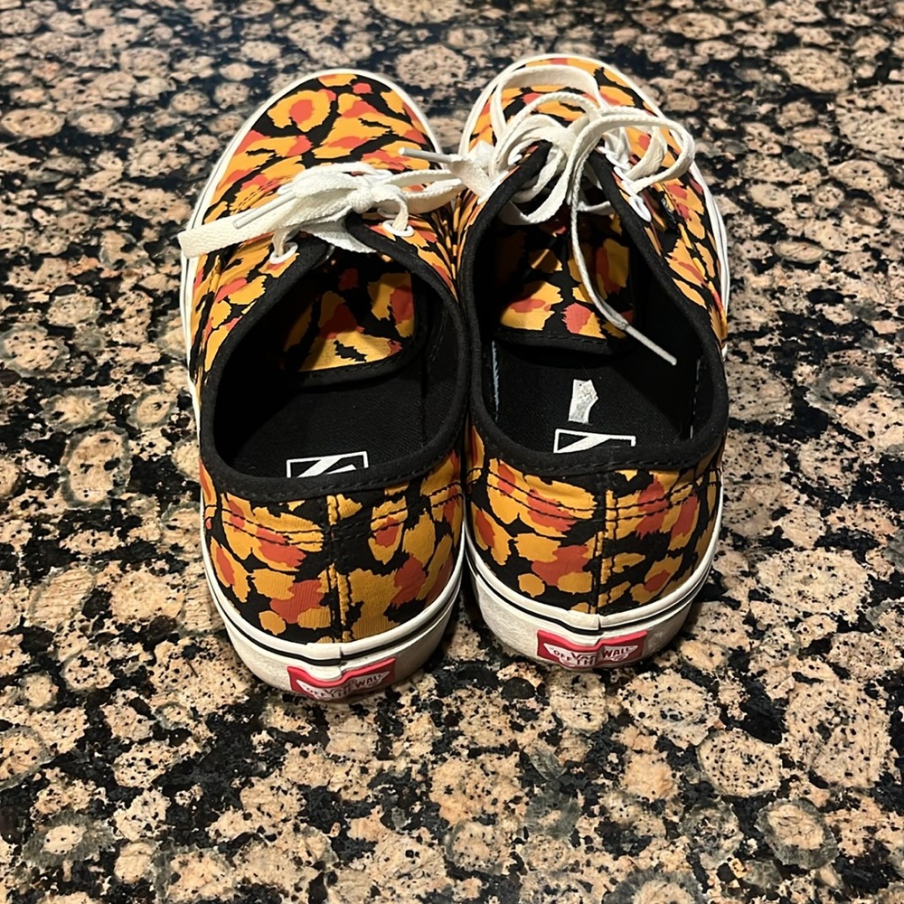 Leopard Vans - Picture 4 of 5